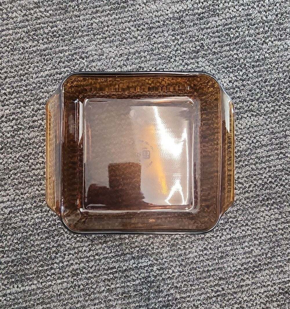 Vintage Anchor Hocking Amber Glass 8-Inch Square Baking Dish